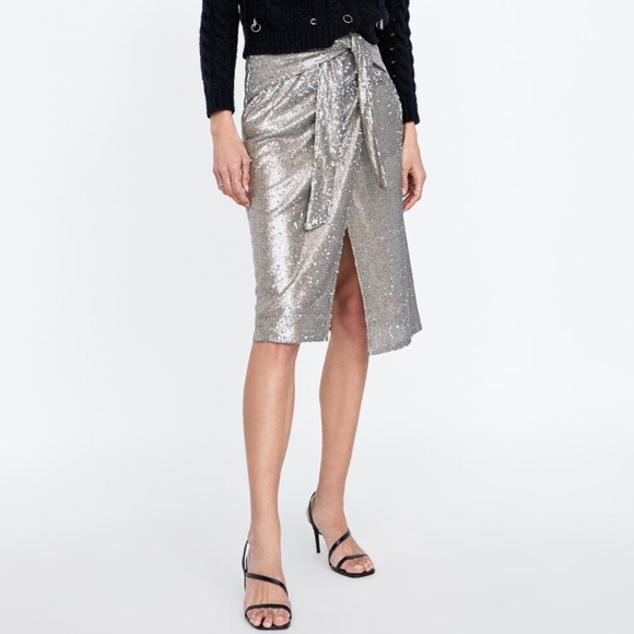 Zara Dresses & Skirts - Brand new sequin Zara skirt, size XS
